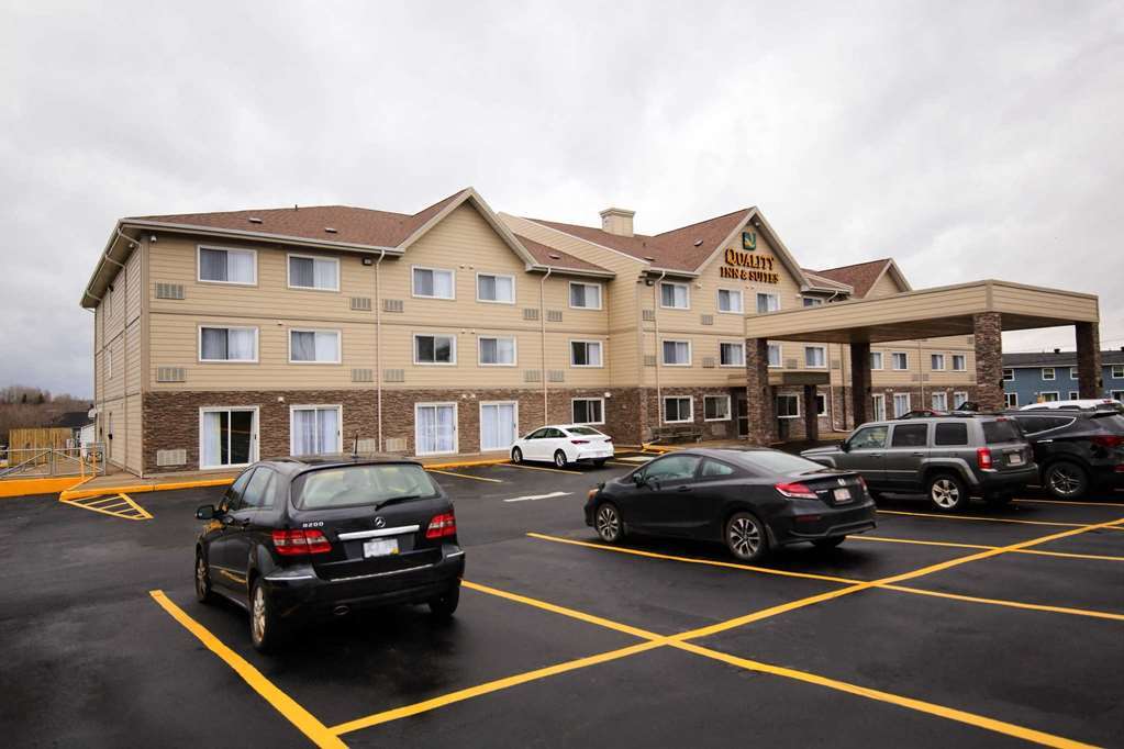 Quality Inn & Suites Батерст Екстер'єр фото